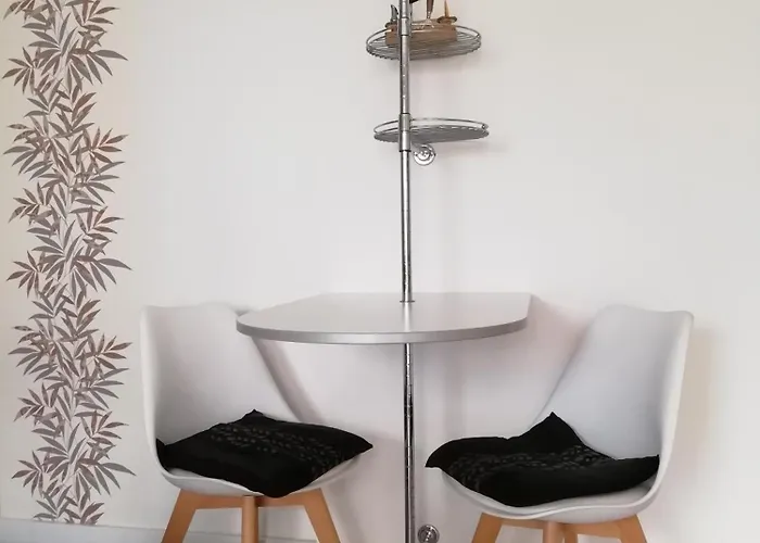 Zur Alten Schule 아파트 *