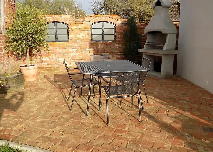 Zur Alten Schule 아파트 *